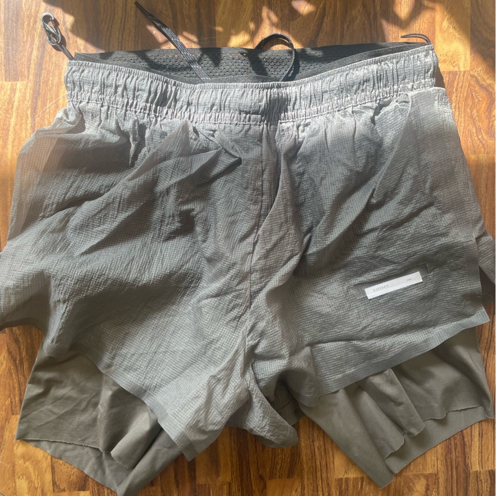 Satisfy Running NWOT Techsilk 8” Shorts